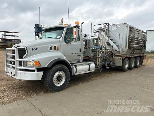 Sterling L9500 Diger