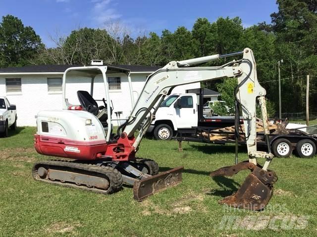 Takeuchi TB240 Paletli ekskavatörler