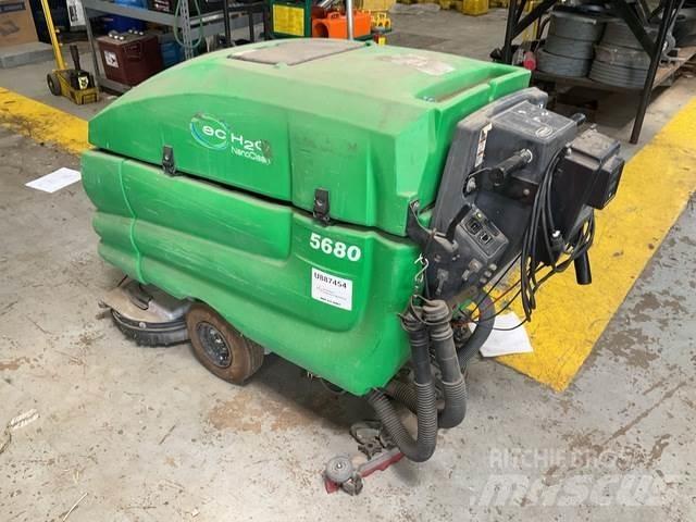 Tennant 5680E Kurutmalı temizleme makineleri