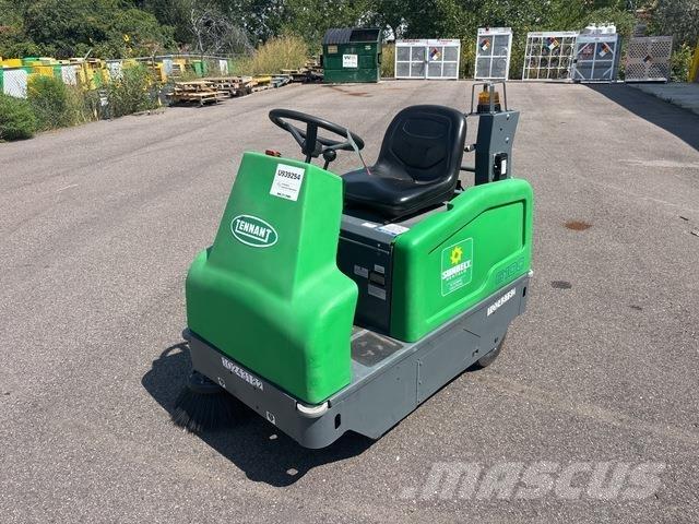 Tennant 6100 İç mekan süpürme makineleri
