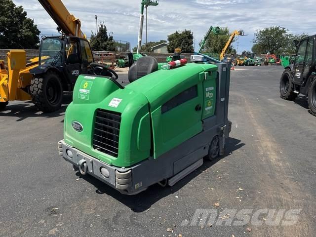 Tennant M20 İç mekan süpürme makineleri