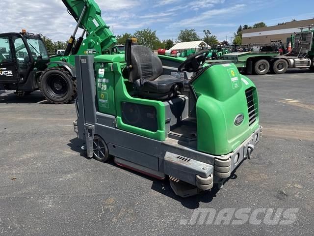 Tennant M20 İç mekan süpürme makineleri