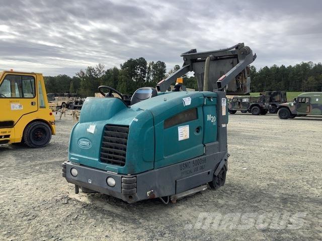 Tennant M20 İç mekan süpürme makineleri