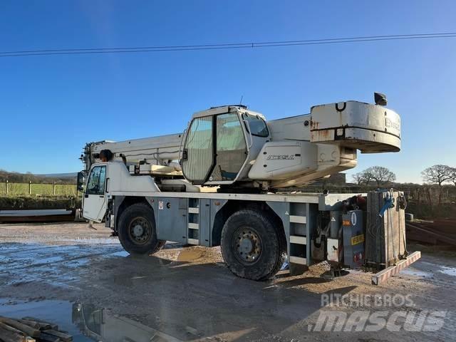 Terex AC35L Yol-Arazi Tipi Vinçler (AT)