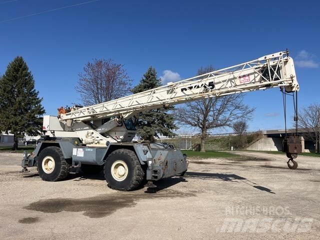 Terex RT335 Arazi Tipi Vinçler (RT)