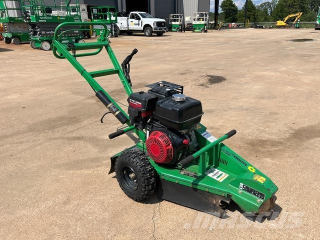 Toro 22615G Kütük öğütücüler