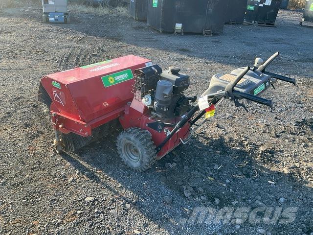 Toro 23740 İç mekan süpürme makineleri