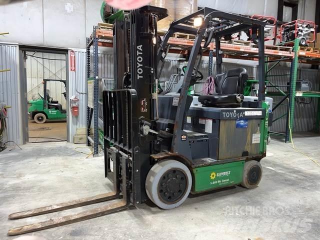 Toyota 8FBCU25 Elektrikli forkliftler