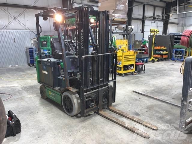 Toyota 8FBCU25 Elektrikli forkliftler