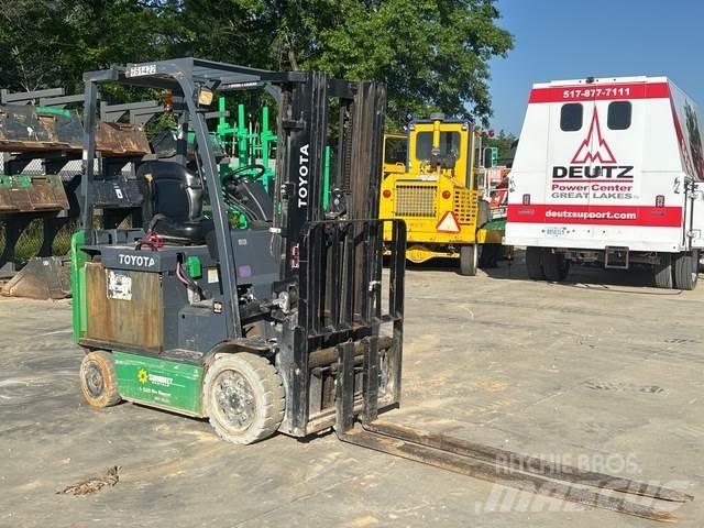 Toyota 8FBCU25 Elektrikli forkliftler