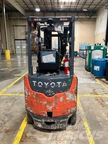Toyota 8FBCU25 Elektrikli forkliftler