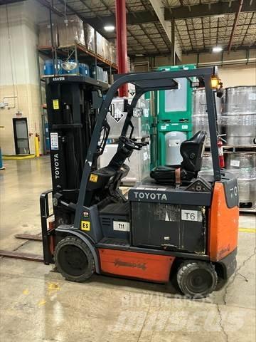 Toyota 8FBCU25 Elektrikli forkliftler