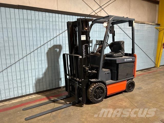 Toyota 8FBCU25 Elektrikli forkliftler