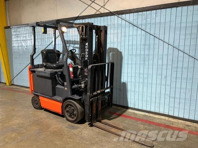 Toyota 8FBCU25 Elektrikli forkliftler