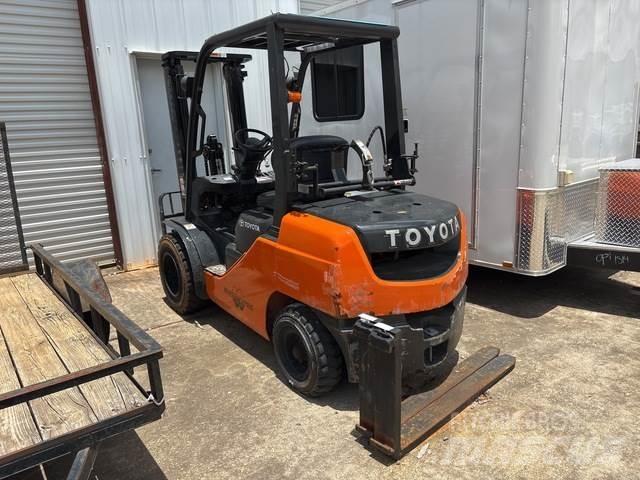 Toyota 8FGU30 Diger