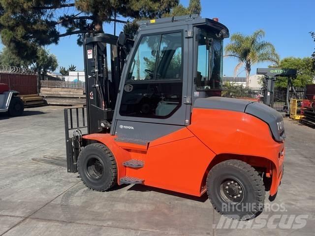 Toyota 9FBM70T Elektrikli forkliftler