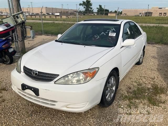 Toyota Camry Otomobiller