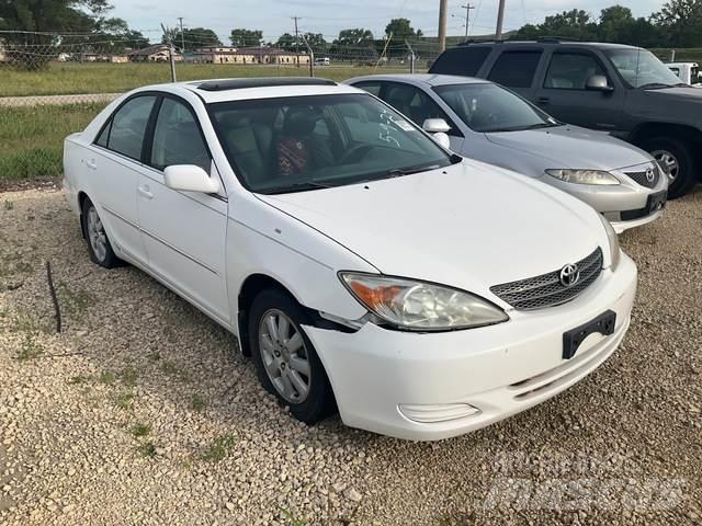 Toyota Camry Otomobiller