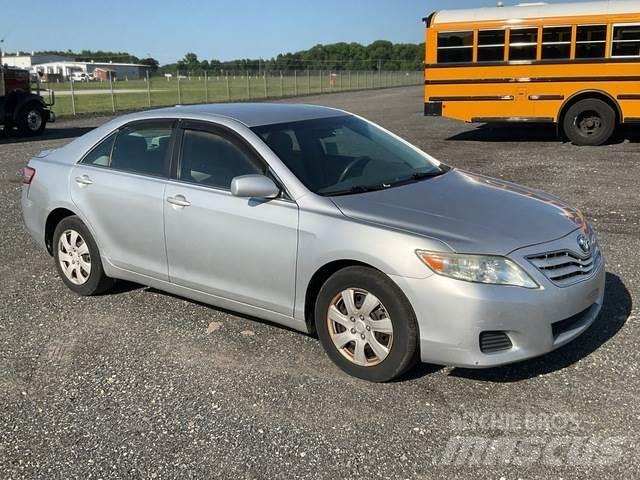 Toyota Camry Otomobiller