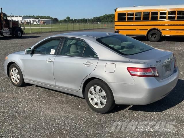Toyota Camry Otomobiller