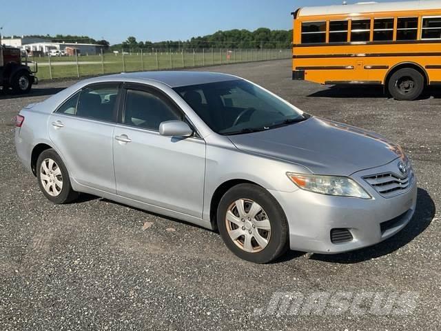 Toyota Camry Otomobiller