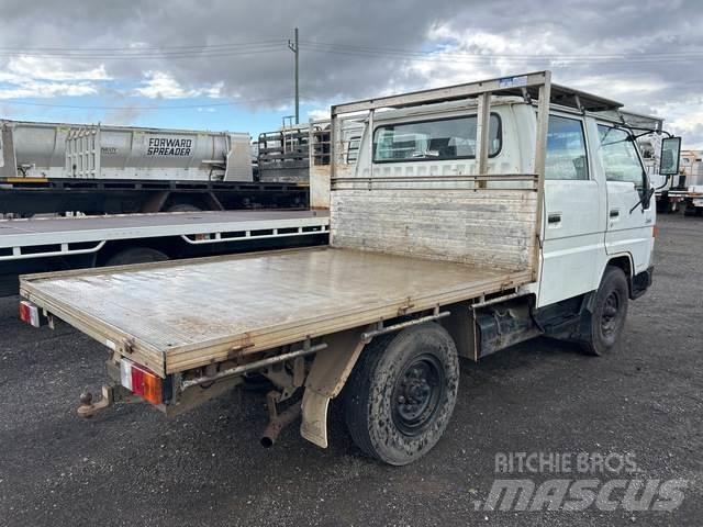 Toyota DYNA Flatbed kamyonlar