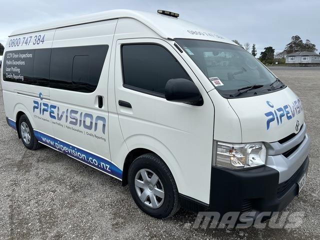 Toyota HiAce Panel vanlar