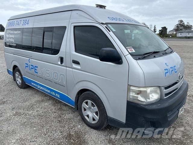 Toyota HiAce Panel vanlar
