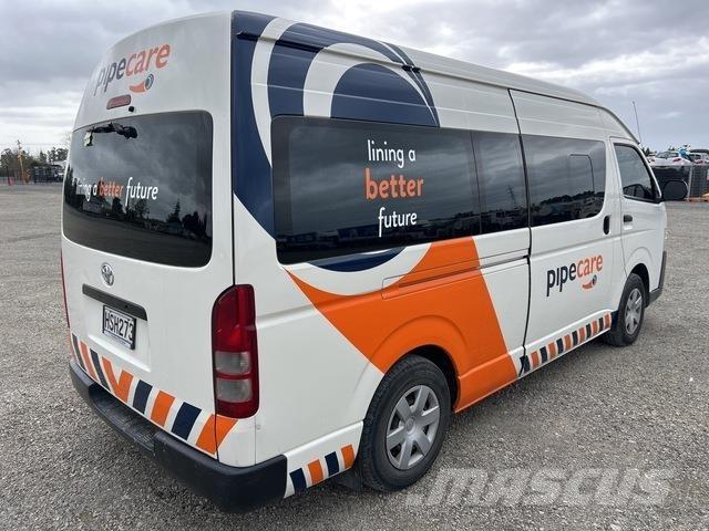 Toyota HiAce Panel vanlar