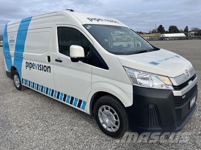 Toyota HiAce Panel vanlar