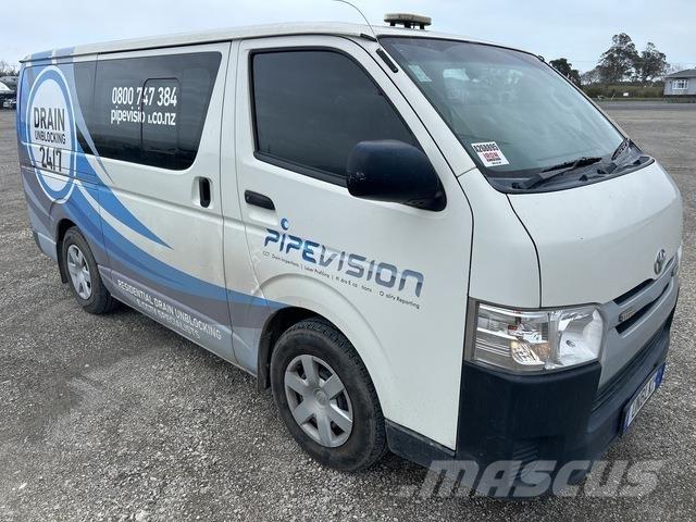 Toyota HiAce Panel vanlar