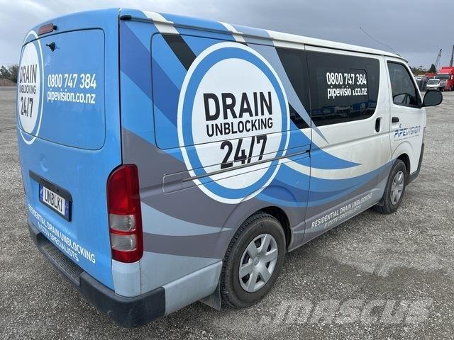 Toyota HiAce Panel vanlar