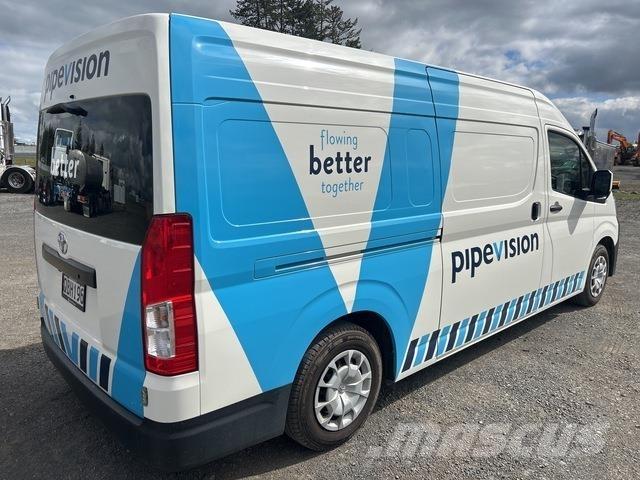 Toyota HiAce Panel vanlar