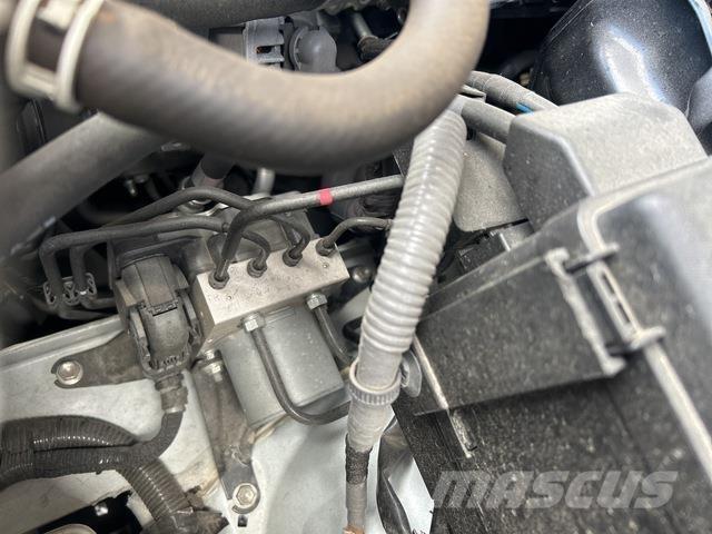 Toyota HiAce Panel vanlar