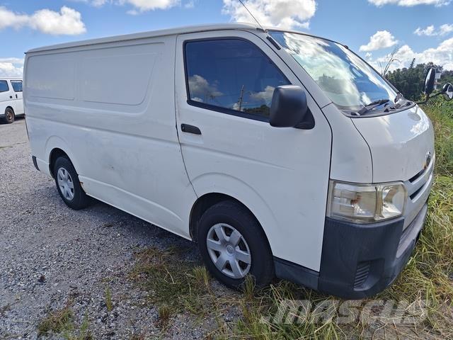 Toyota Hiace Minibüsler