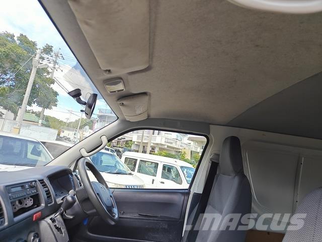 Toyota Hiace Minibüsler