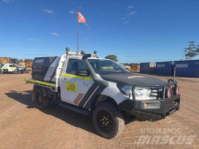 Toyota Hilux Pikaplar