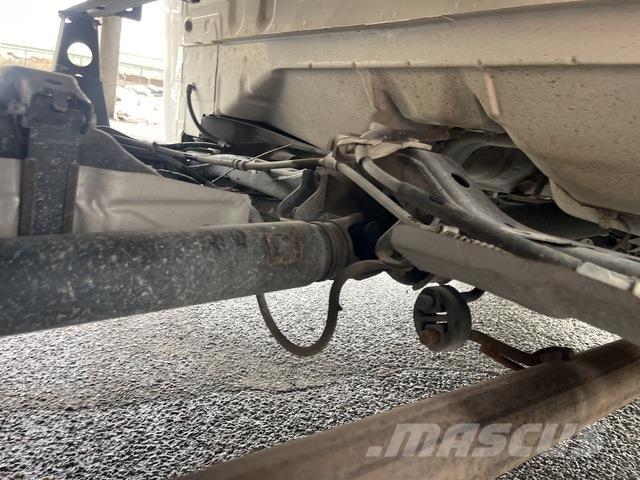 Toyota HiLux Diger