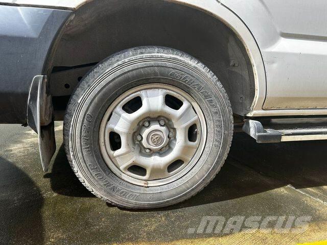 Toyota Prado Otomobiller