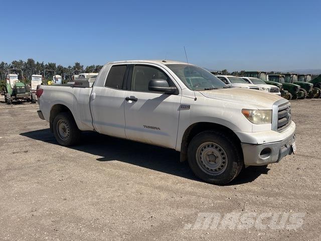 Toyota Tundra Pikaplar