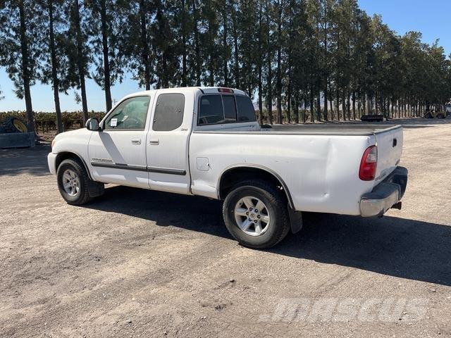Toyota Tundra Pikaplar