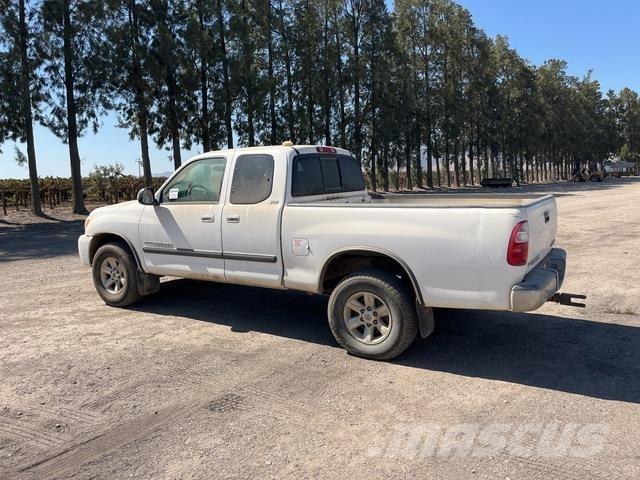 Toyota Tundra Pikaplar