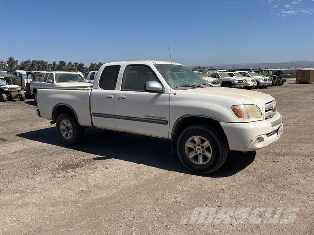 Toyota Tundra Pikaplar