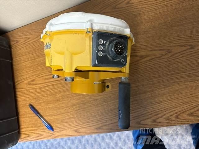 Trimble  Diger
