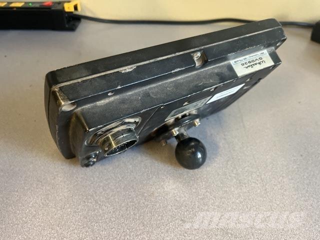 Trimble CB460 Diger