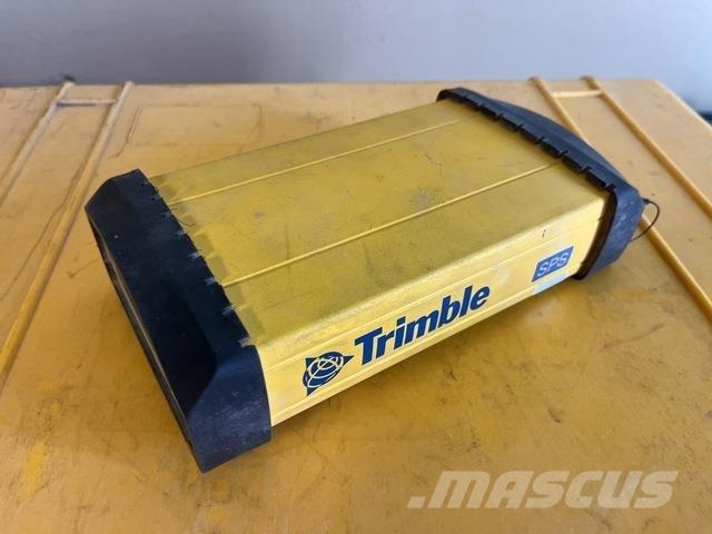 Trimble SPS855 Diger