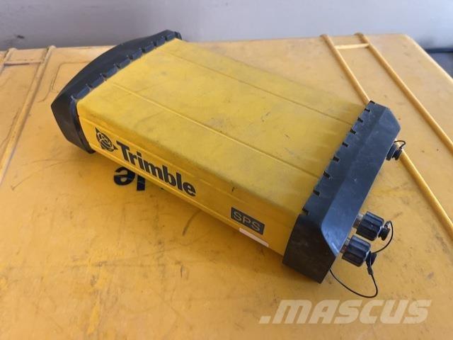 Trimble SPS855 Diger