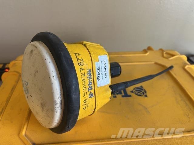 Trimble SPS985 Diger