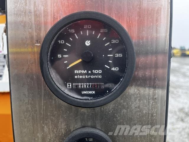  Turchi 300-F Titreşimli kazık çakıcıları