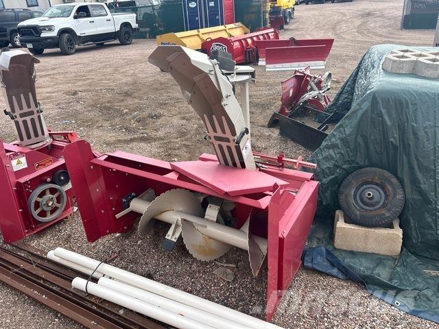 Ventrac KX523 Kar püskürtücüler
